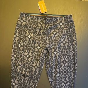 Patagonia Capeline baselayer bottoms- new with tags